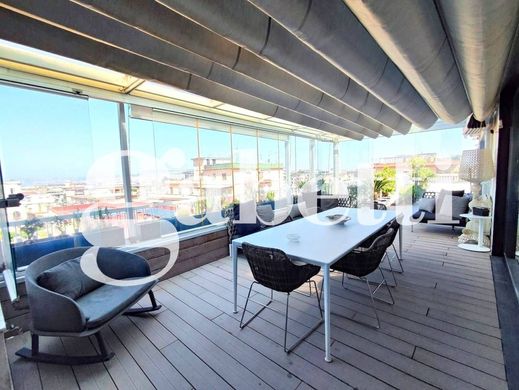 Penthouse in Portici, Naples