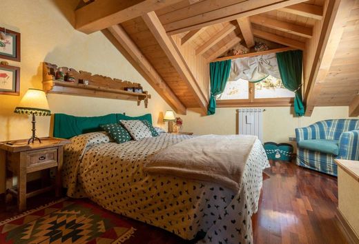 Apartment / Etagenwohnung in Valdisotto, Provincia di Sondrio