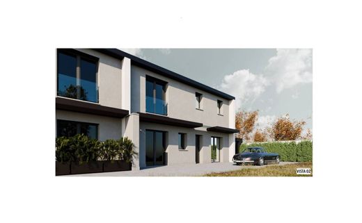 Willa w Abbiategrasso, Città metropolitana di Milano