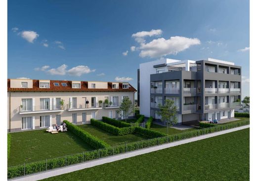 Villa in Monza, Province of Monza and Brianza