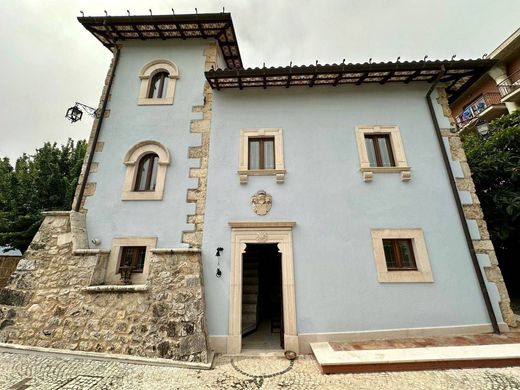 Villa en L'Aquila, Aquila