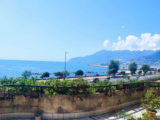 Apartamento - Salerno, Provincia di Salerno