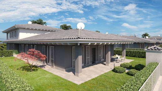 빌라 / Treviglio, Provincia di Bergamo