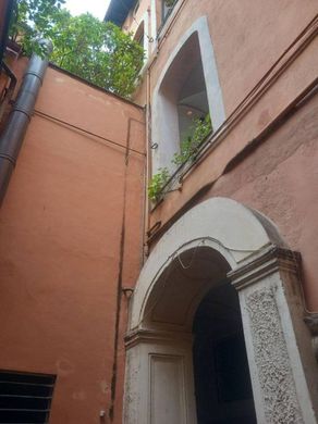 Apartment in Rome, Latium