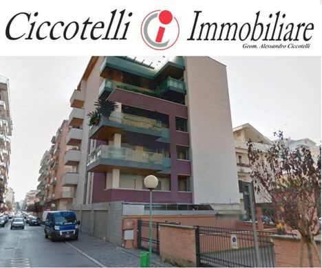 Penthouse Pescara, Pescara ilçesinde