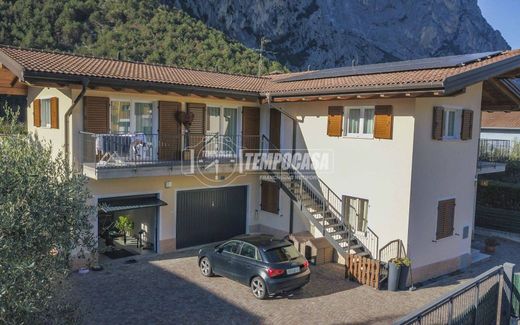 Вилла, Дро, Provincia autonoma di Trento