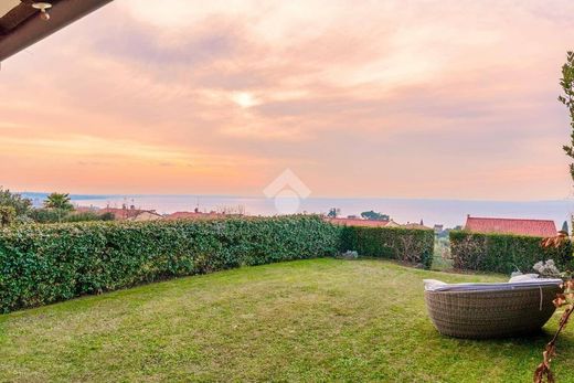 Лэйнхаус, Lazise, Provincia di Verona