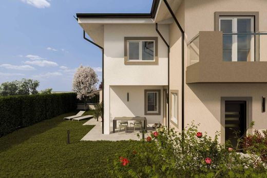 Villa - Olgiate Olona, Provincia di Varese