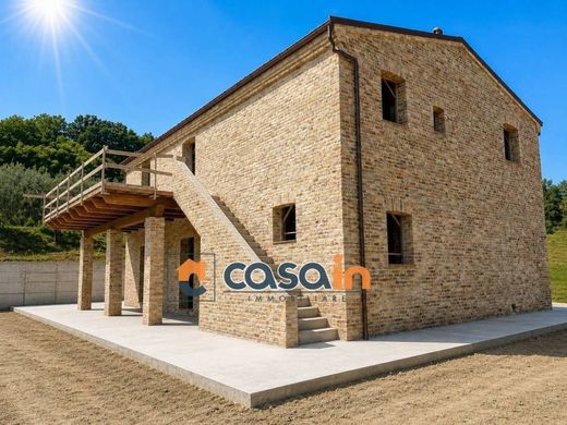 Country House in Ripatransone, Ascoli Piceno