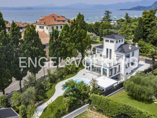 Villa in Bardolino, Provincia di Verona