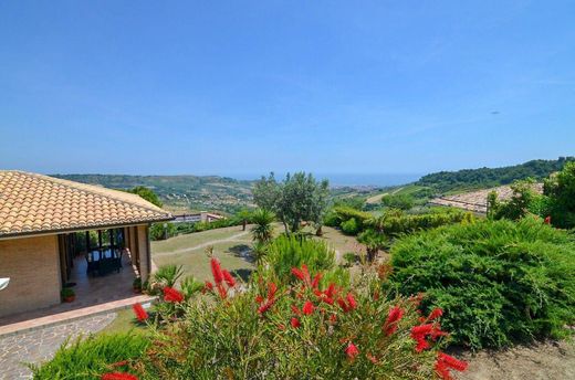 Villa in Acquaviva Picena, Ascoli Piceno