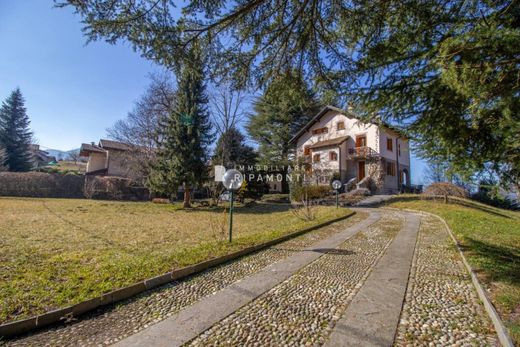 빌라 / Cremeno, Provincia di Lecco