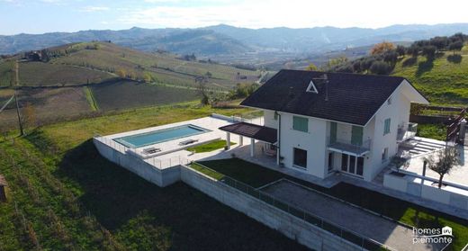 Villa en San Marzano Oliveto, Provincia di Asti