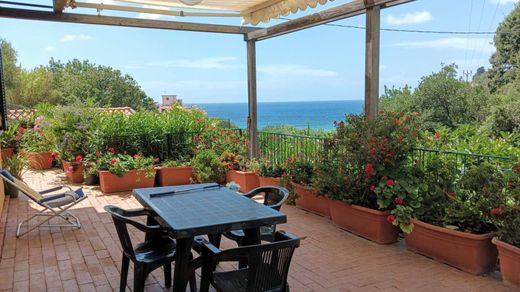 Villa a Salerno, Campania