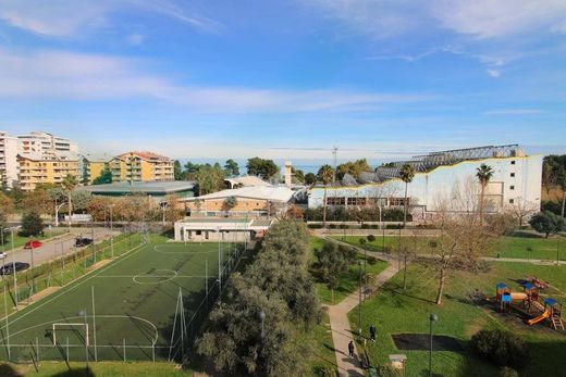 Apartment / Etagenwohnung in Pescara, Provincia di Pescara