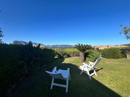 Sıralı evler San Teodoro, Sassari ilçesinde
