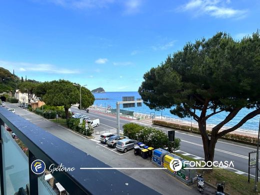 Apartament w Spotorno, Provincia di Savona