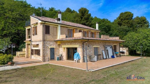 Villa in Ripatransone, Ascoli Piceno