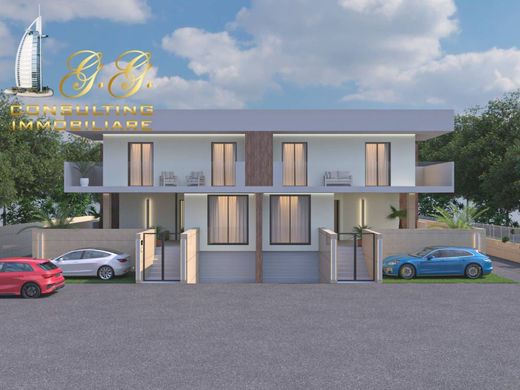 Villa in Lusciano, Provincia di Caserta