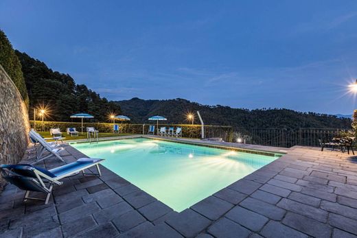 Villa - Camaiore, Provincia di Lucca