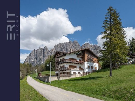 Apartment in Cortina d'Ampezzo, Provincia di Belluno