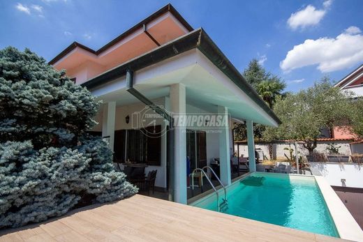 ‏בתים מדורגים ב  Brugherio, Provincia di Monza e della Brianza