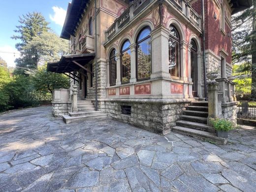 Villa in Varese, Provincia di Varese