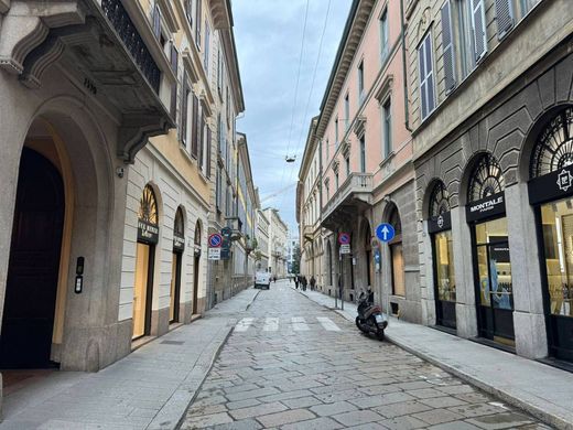 阁楼  米蘭, 米兰省