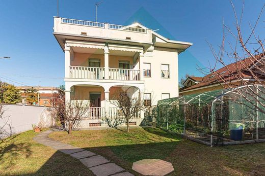 Villa in Cirié, Turin