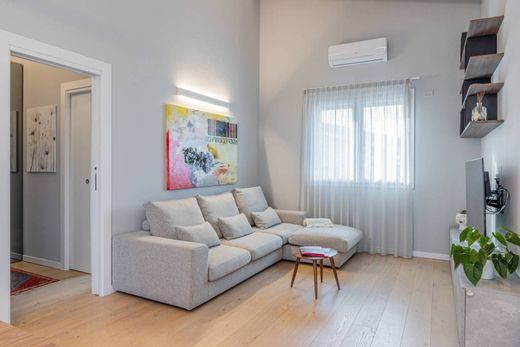 Apartment in Puegnago sul Garda, Provincia di Brescia