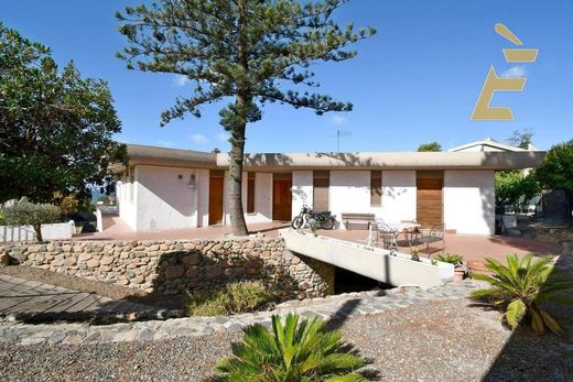 Villa in Quartu Sant'Elena, Provincia di Cagliari
