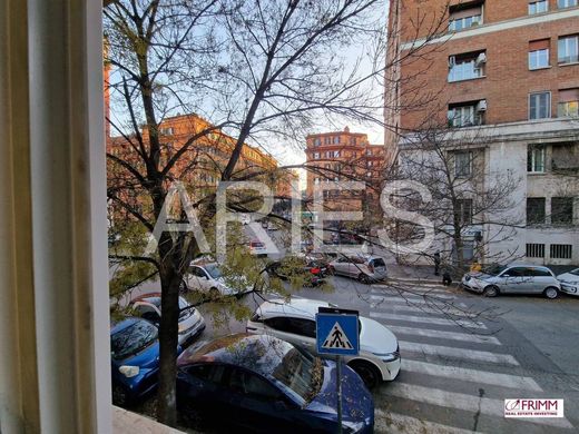 Apartment / Etagenwohnung in Rom, Latium