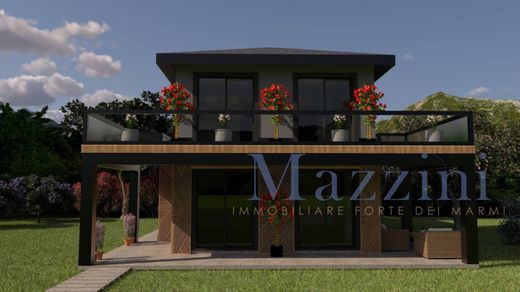 Villa a Forte dei Marmi, Lucca