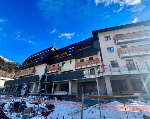 Rijtjeshuis in Ponte di Legno, Provincia di Brescia