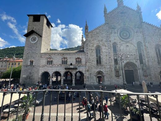 Daire Como, Como ilçesinde