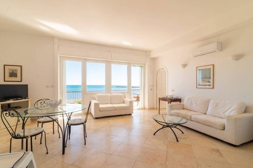 펜트하우스 / Anzio, 로마