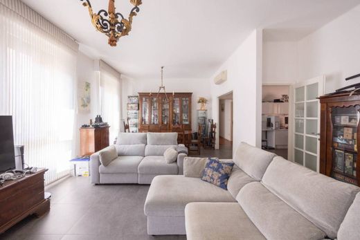 Appartamento a Bologna, Emilia-Romagna