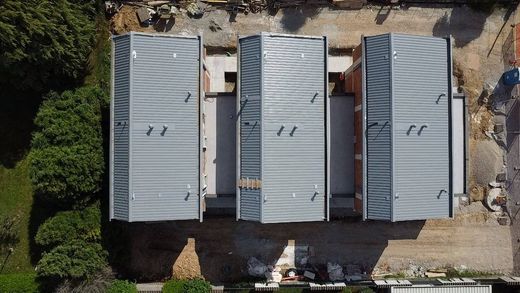 빌라 / Usmate-Velate, Provincia di Monza e della Brianza