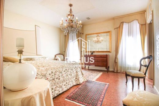 Apartment in Venice, Veneto