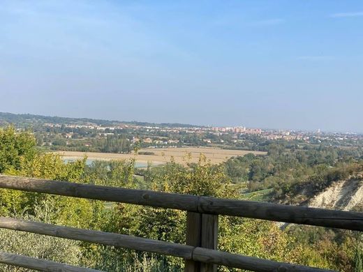 Villa a Imola, Bologna