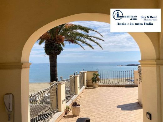 Apartment in Anzio, Rome