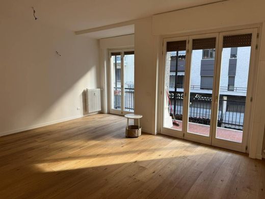 Appartement in Milaan, Città metropolitana di Milano