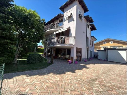 Villa en Cambiano, Turín