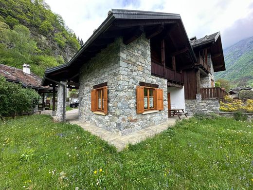 Villa in Campertogno, Provincia di Vercelli
