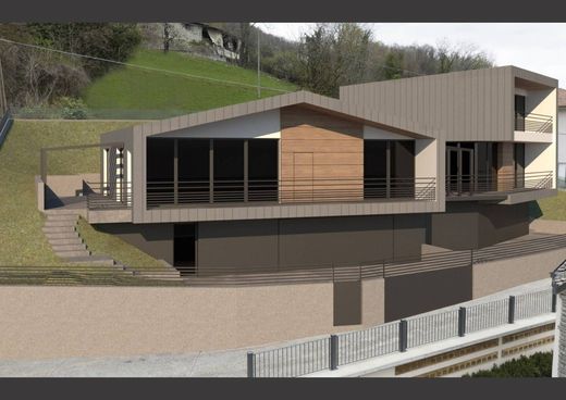 Vertova, Provincia di Bergamoのヴィラ