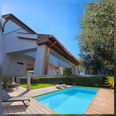 Villa in Castagneto Carducci, Provincia di Livorno