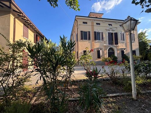 빌라 / Sassuolo, Provincia di Modena