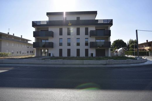 Attico a Romano d'Ezzelino, Vicenza