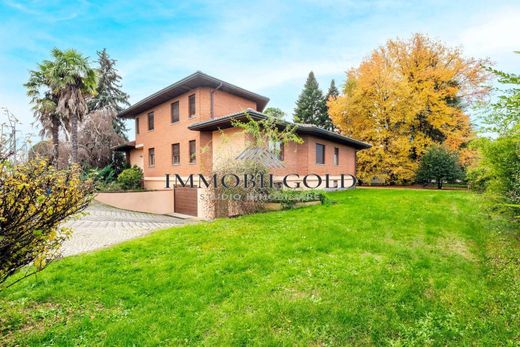 Villa in Varallo Pombia, Provincia di Novara