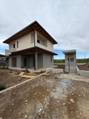 Villa a Caravaggio, Bergamo